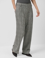 Men's cut pleated trousers with a black and white Welsh pattern