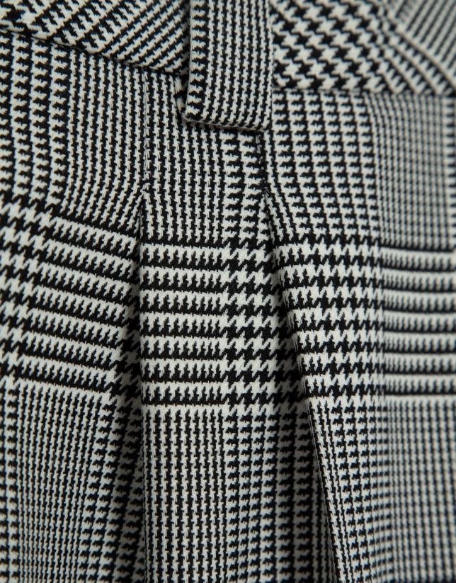 Pantalón pinzas corte masculino cuadro gales blanco y negro