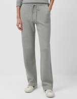 Pantalón jogger punto tricotado gris
