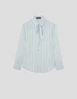Camisa listas azules con lazada en cuello