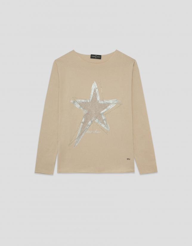 Camel knitted long-sleeved T-shirt with stars