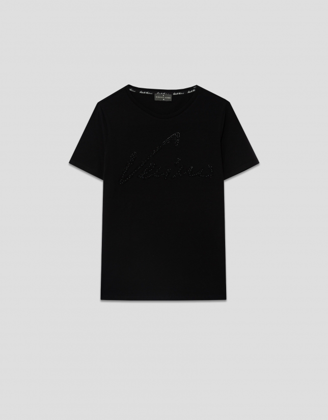 Camiseta manga corta negra con aplicaciones en letras Verino
