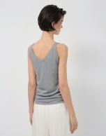 "Gray knit T-shirt with straps