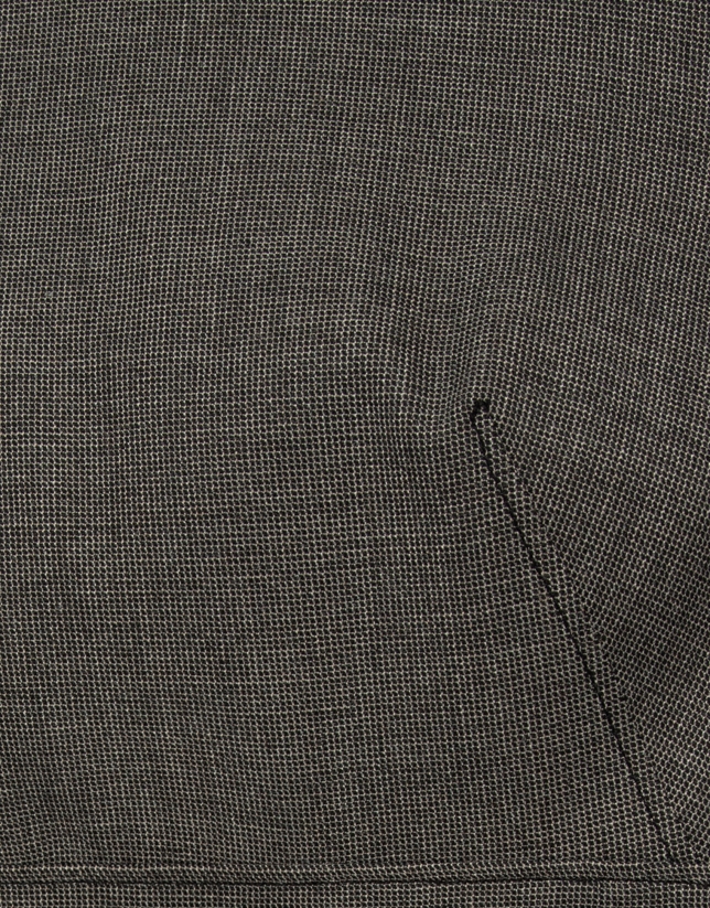 Sleeveless dress with gray micro-pattern belt