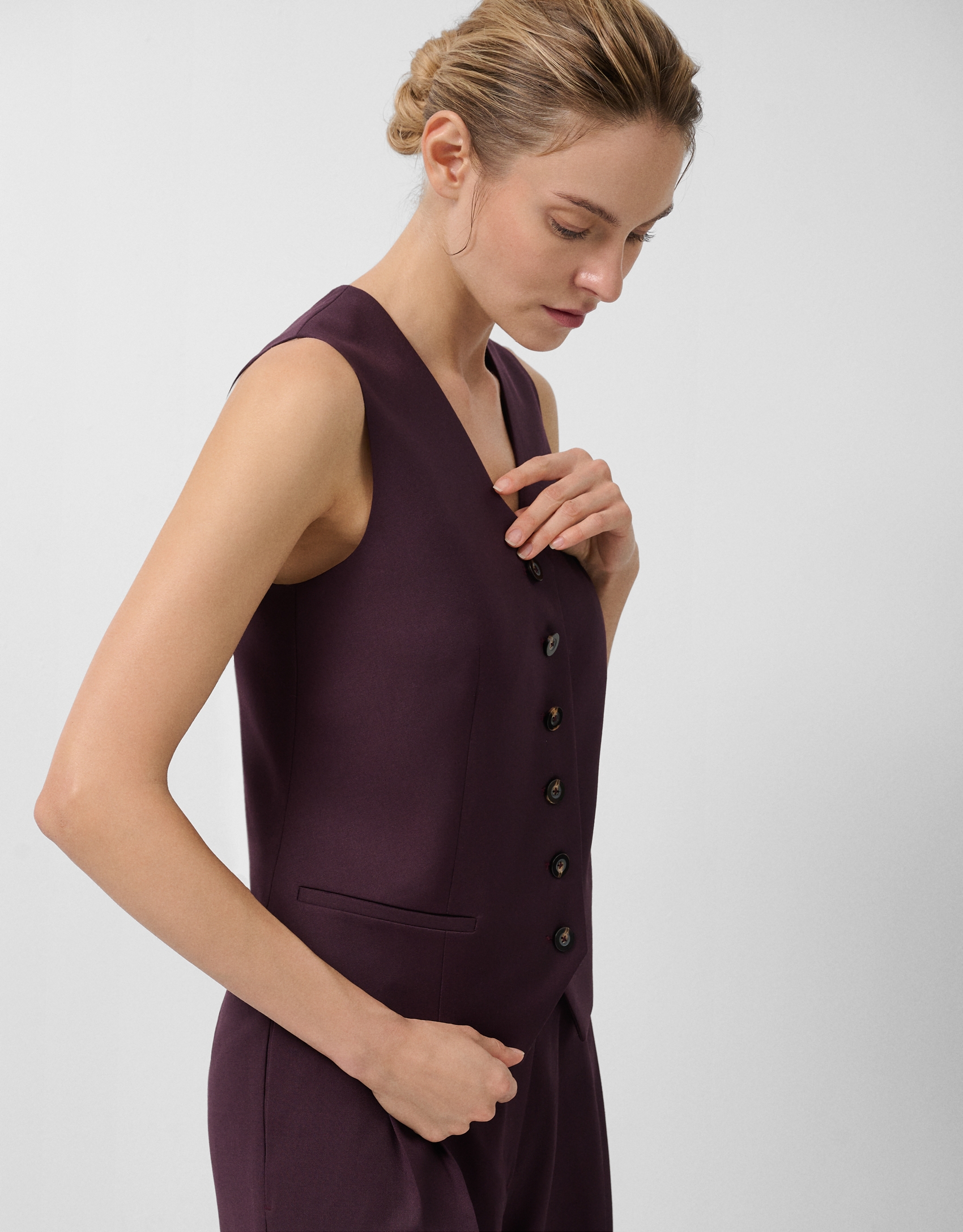 Men's burgundy wool tailored vest