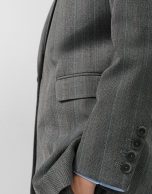 Blazer un botón gris espiga con perfil cámel