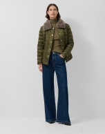 Short green quilted down jacket with fur collar