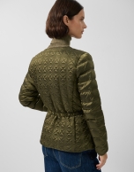 Short green quilted down jacket with fur collar