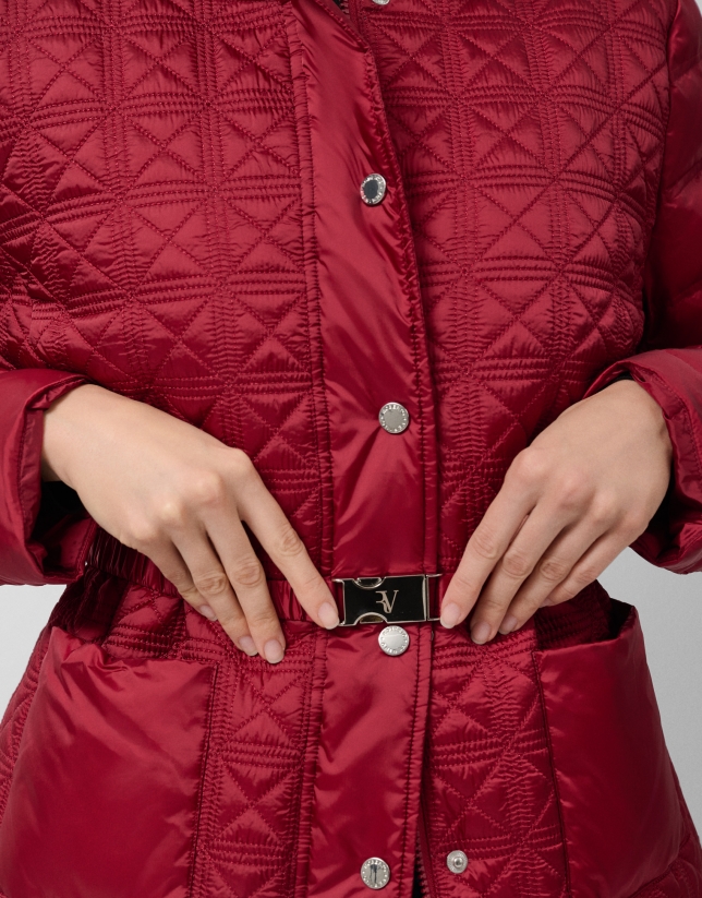 Red quilted short down jacket with fur collar