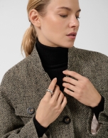 Cazadora tejido espiga negro y beige