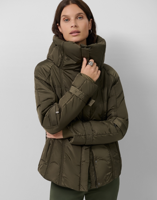 Short fitted hunting green jacket
