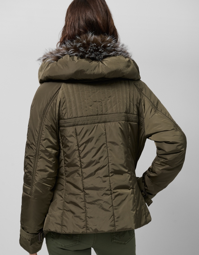Short fitted hunting green jacket