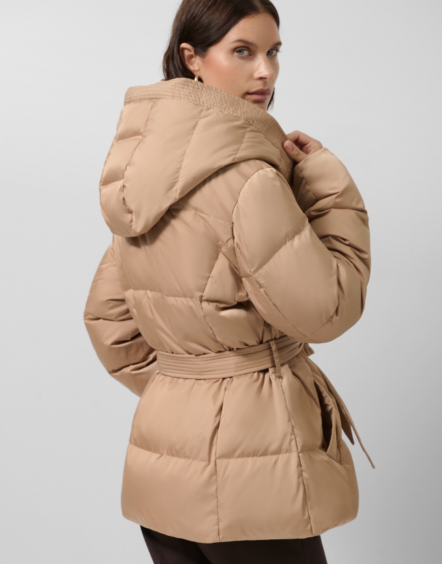 Camel short down jacket with hood