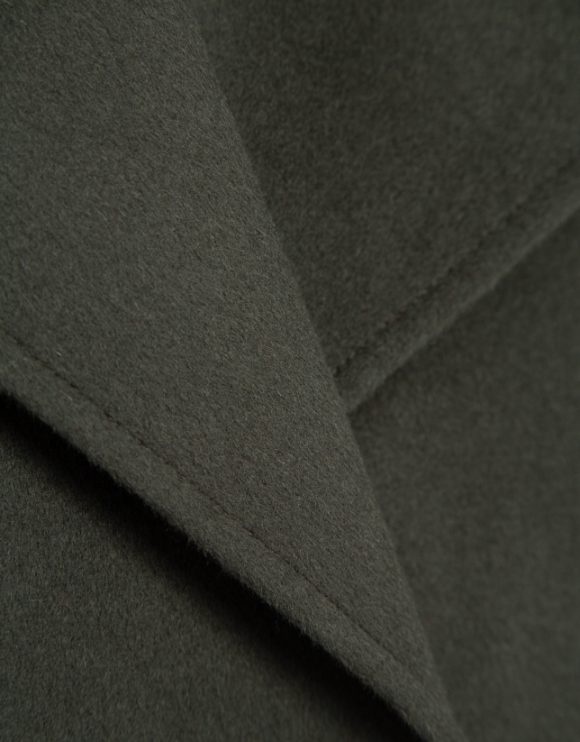 Green double-sided three-quarter-length double-breasted jacket