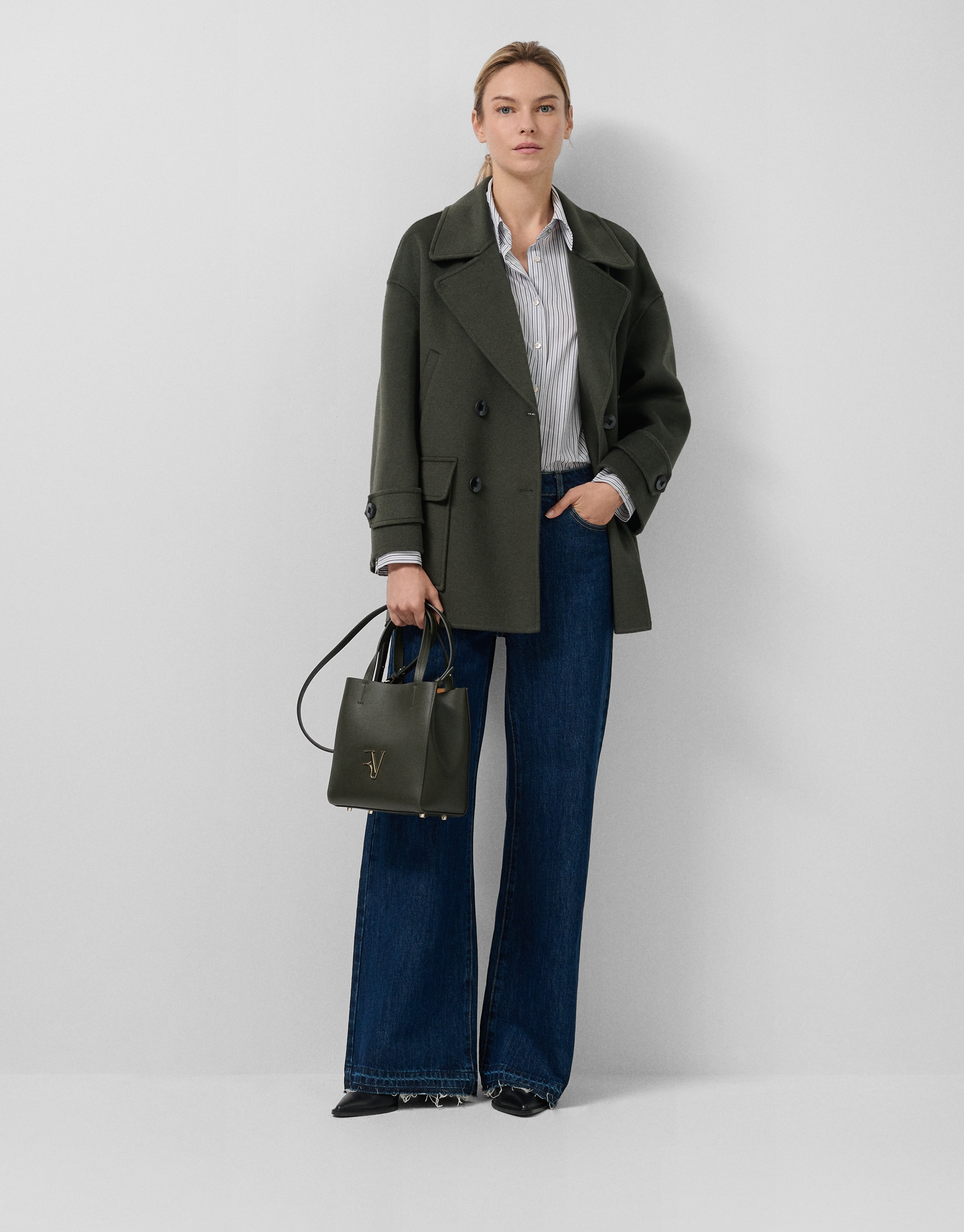 Green double-sided three-quarter-length double-breasted jacket