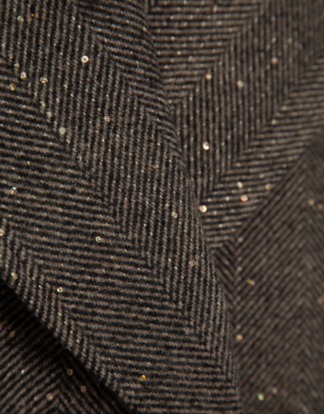 Brown three-quarter herringbone double-breasted jacket
