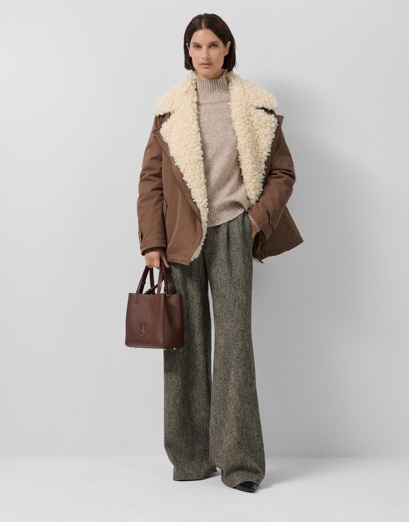 Brown cotton jacket with padded interior