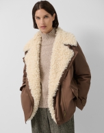 Chaquetón algodón marrón con interior acolchado