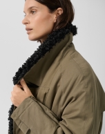 Chaquetón largo algodón verde caza con interior acolchado