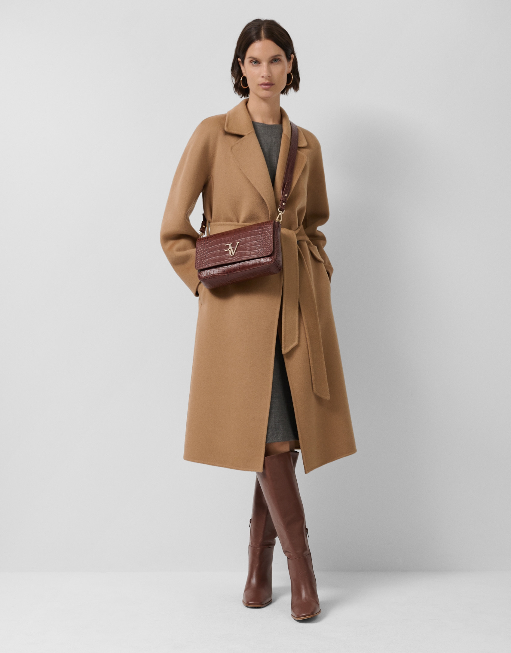 Abrigo largo oversize doble faz c&aacute;mel