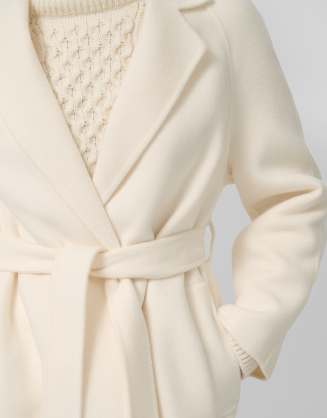 Long coat in white double-sided cloth