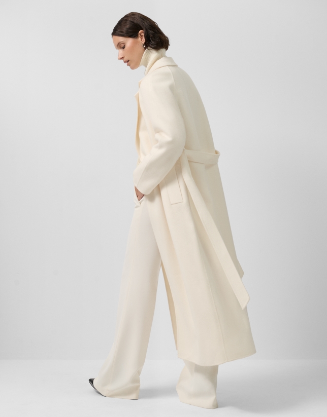 Long coat in white double-sided cloth