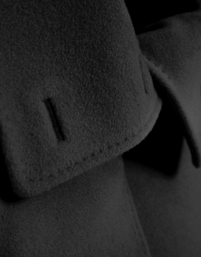 Abrigo largo cuello envolvente lana gris