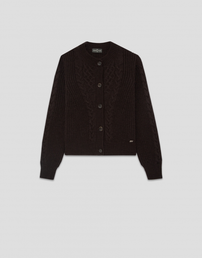 Brown thick knitted jacket