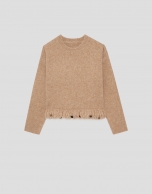 Jersey oversize beige con flecos