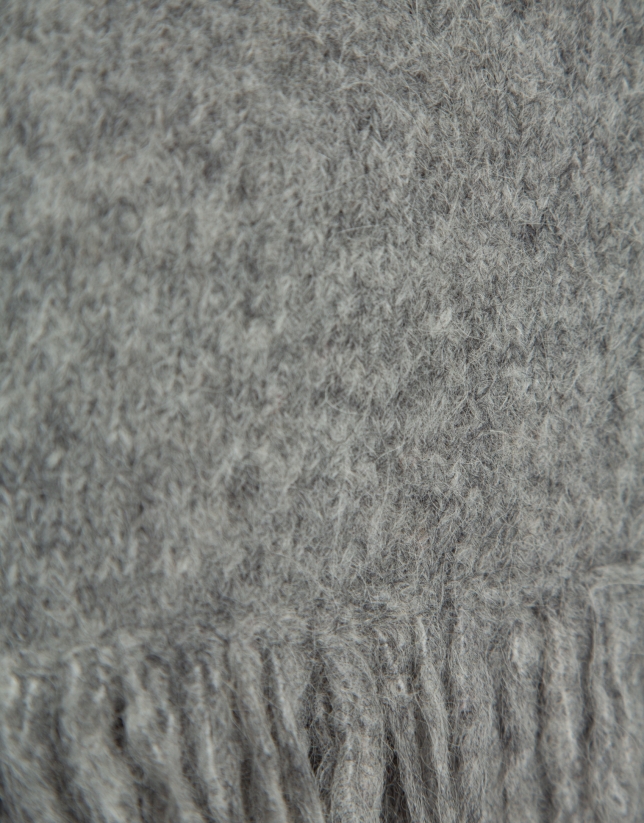 Jersey oversize gris con flecos