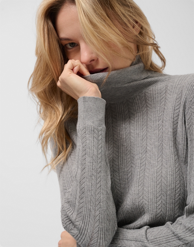 Grey herringbone and ribbed sweater