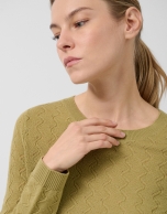 Jersey cuello barco punto ondas verde oliva