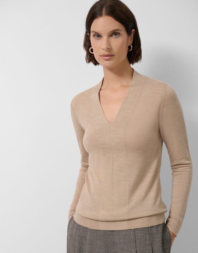 Beige fine gauge wool V-neck sweater