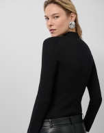 Jersey cuello cisne lana y seda negro con lúrex