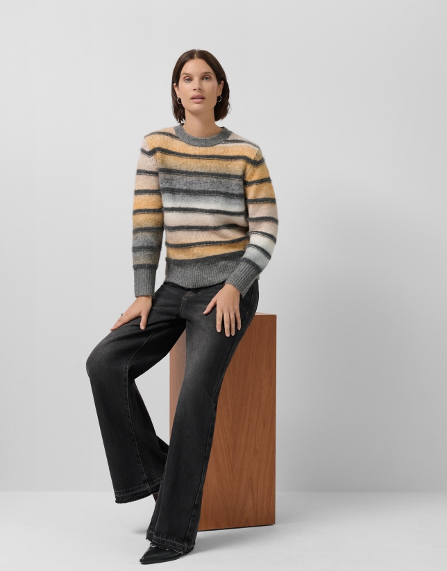 Fancy knit sweater with grey, beige and camel stripes