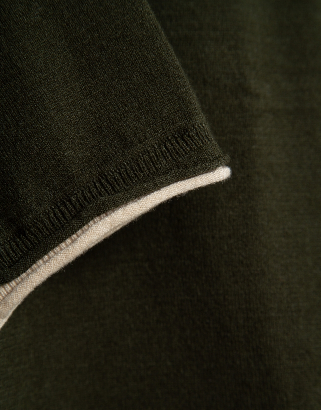 Green double-edged funnel neck sweater