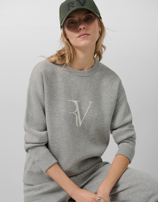 Jersey punto tricotado gris con jacquard RV en delantero
