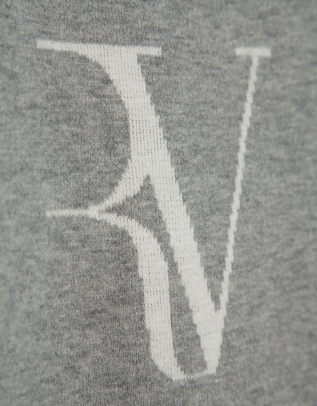 Jersey punto tricotado gris con jacquard RV en delantero