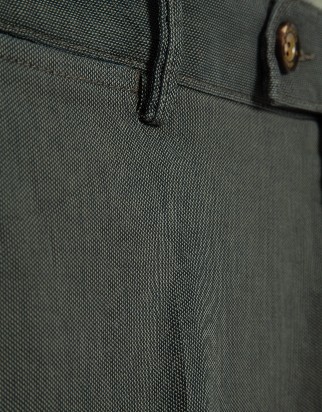 Khaki tinted bird's eye chinos
