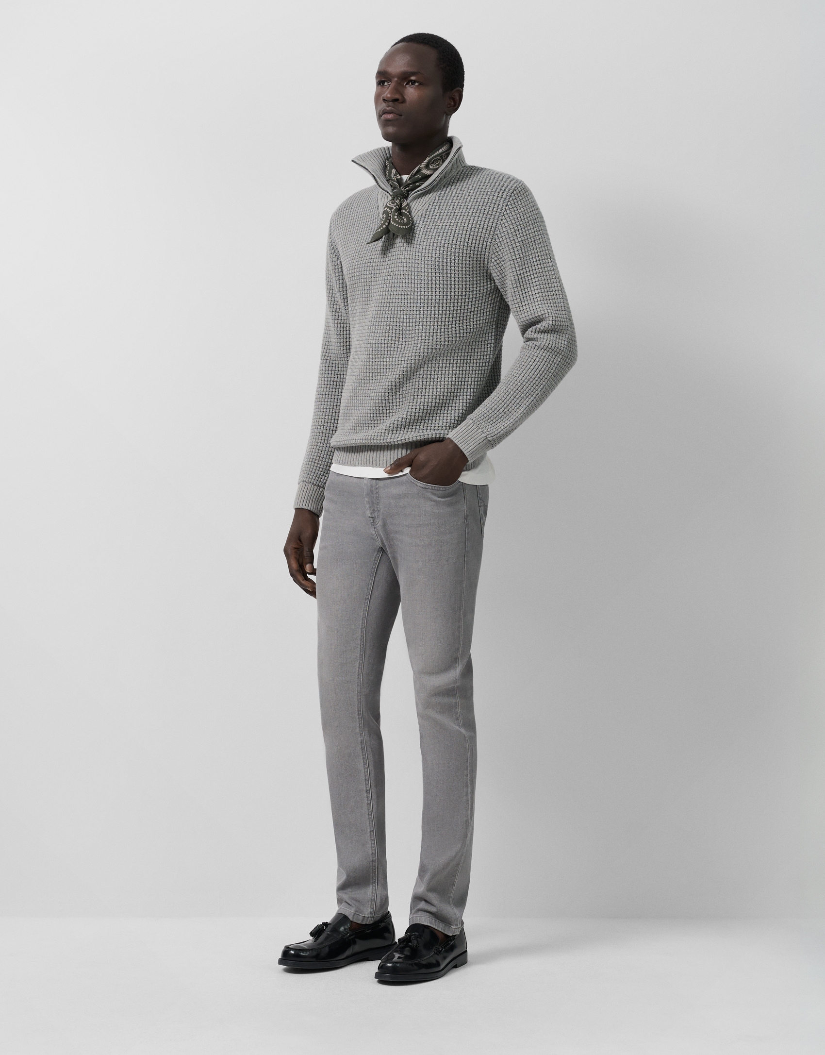 Men's slim-fit gray denim pants