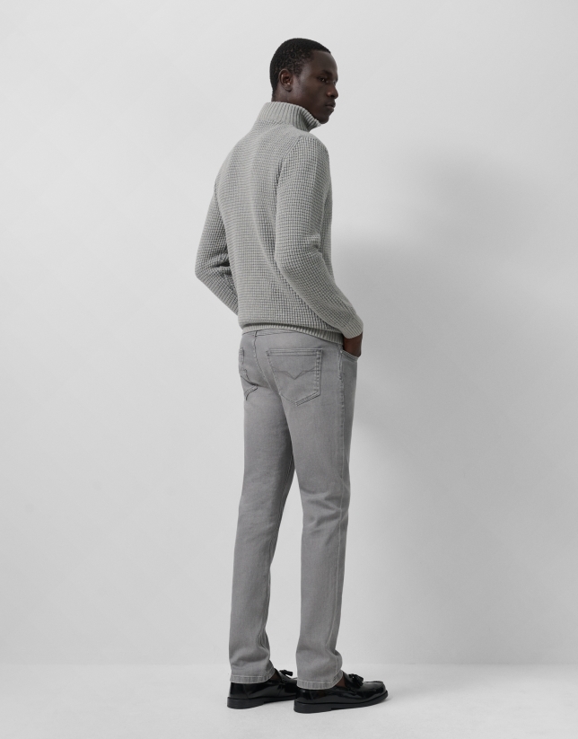 Men's slim-fit gray denim pants