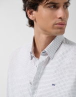 Camisa sport regular estampado bicolor