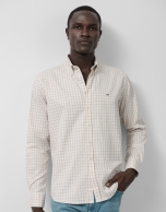 Regular fit sport shirt in sand-toned checks