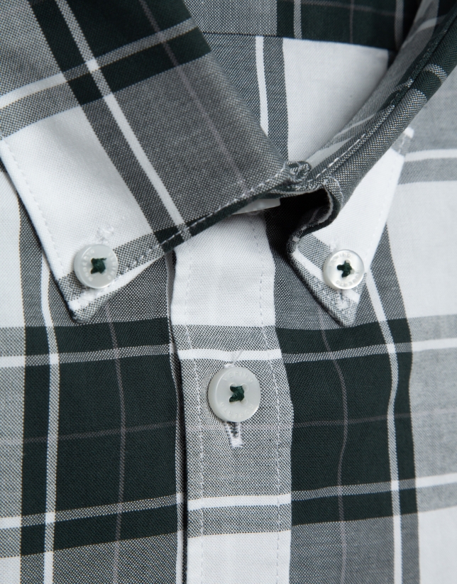 Slim fit green checked sport shirt with white/grey trim