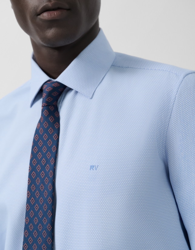 Camisa sport slim fit estructura celeste/blanco