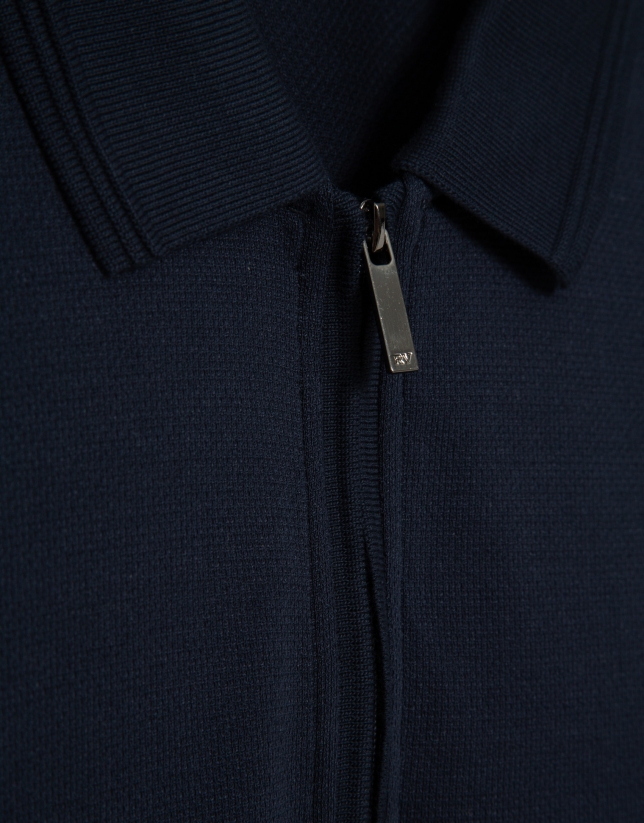 Navy textured short-sleeved polo shirt