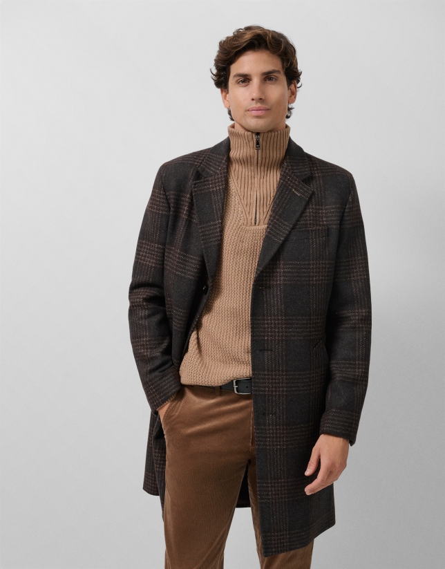 Abrigo cuadros grandes tonos marrones y naturales