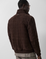 Chaqueta acolchada de ante marr&oacute;n