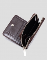 Margot zip wallet in burgundy crackled leather