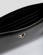Margot chain wallet in black crackled leather
